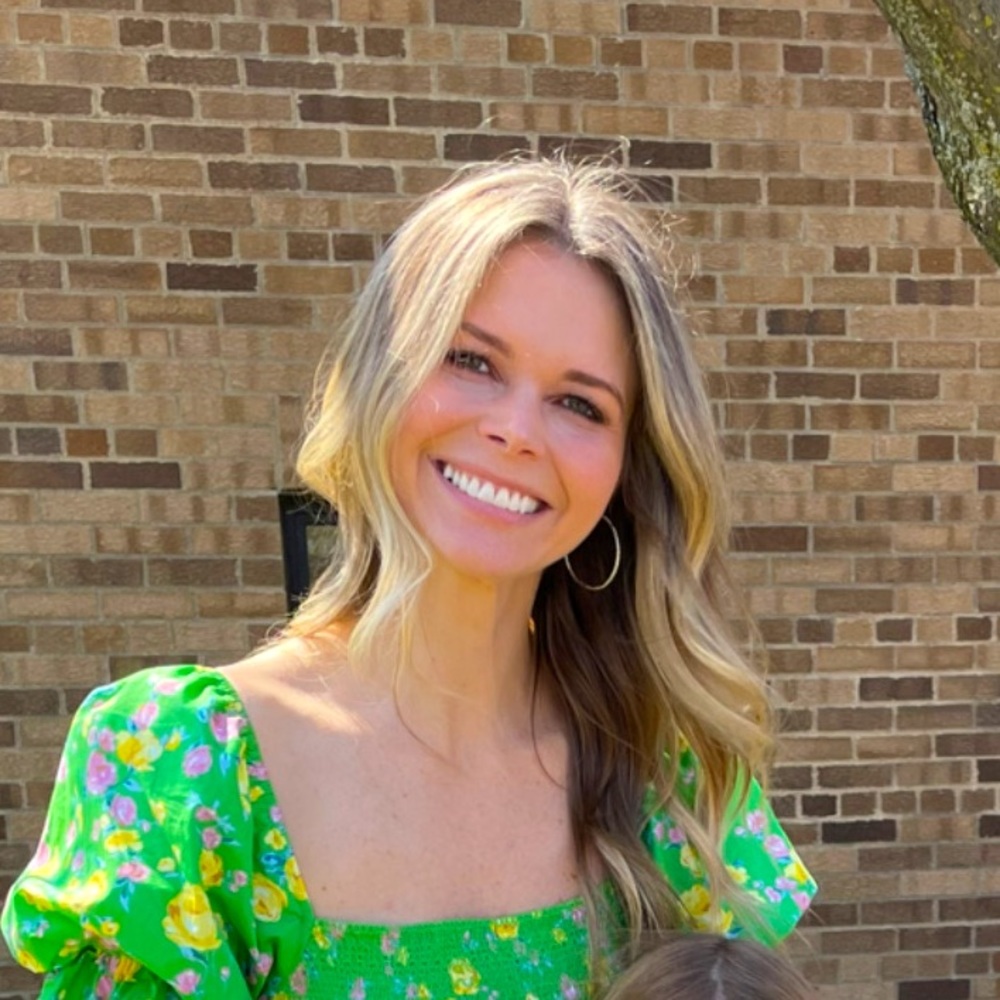 Meet your Posher, Julie